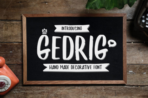 Gedrig Font Review: A Relaxed Display Typeface for Organic Branding